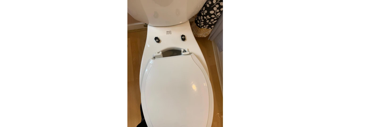 Living room before cleaning